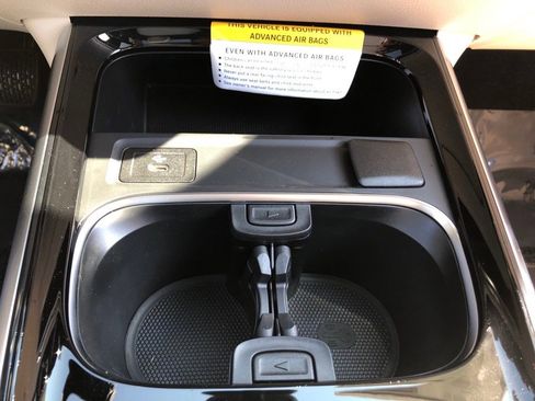 New 2026 Mercedes-Benz GLB 250 4MATIC image 28