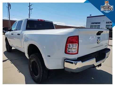 Used 2022 RAM 3500 Tradesman w/ Chrome Appearance Group AWD/4WD image 8