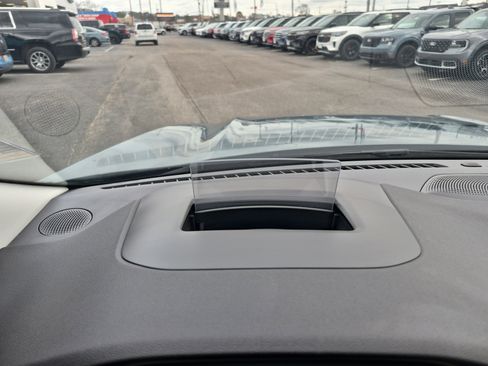 Certified 2025 Ford Escape SE w/ PHEV Premium Package image 27