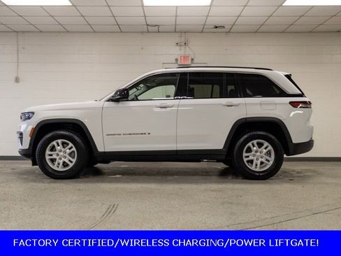 Certified 2023 Jeep Grand Cherokee Laredo w/ Luxury Tech Group I image 3