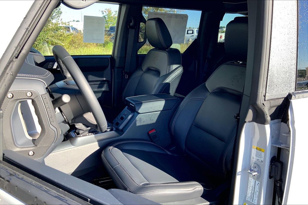 New 2026 Ford Bronco Outer Banks w/ Sasquatch Package AWD/4WD image 9
