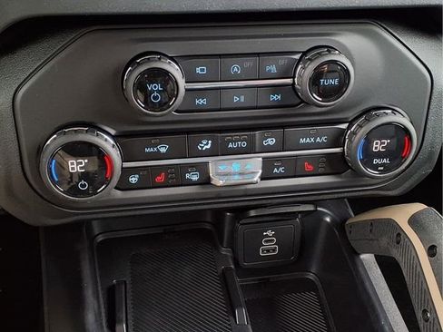New 2026 Ford Bronco Badlands AWD/4WD image 22