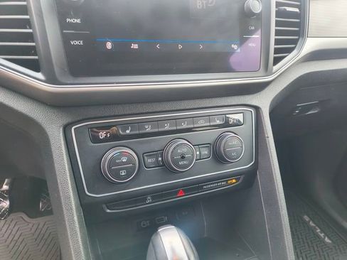 Used 2019 Volkswagen Atlas SE w/ Towing Package image 25