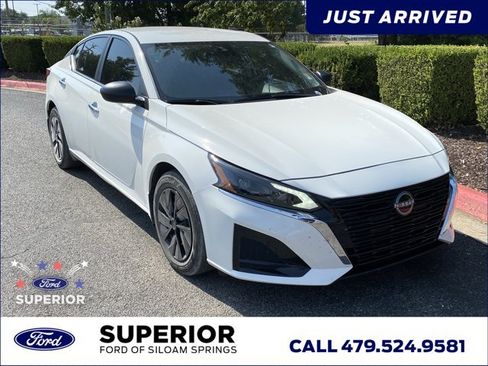 Used 2024 Nissan Altima 2.5 S FWD image 1
