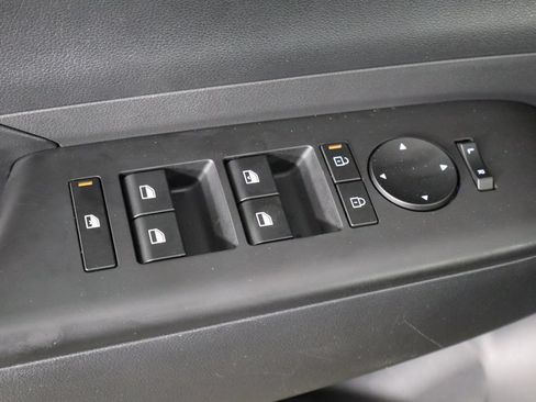 Used 2024 Hyundai Kona SEL FWD image 20