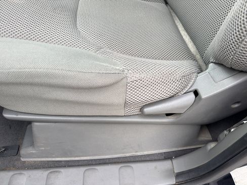 Used 2019 Nissan Frontier SV image 16