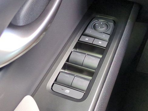 New 2026 Lexus UX 300h FWD image 22