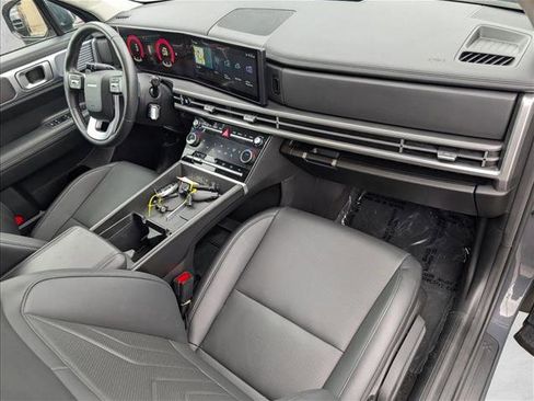 Used 2025 Hyundai Santa Fe SEL AWD/4WD image 18