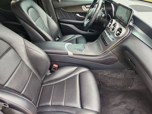 Used 2020 Mercedes-Benz GLC 300 4MATIC Coupe image 17