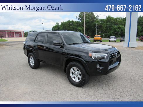 Used 2023 Toyota 4Runner SR5 AWD/4WD image 19