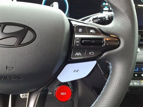 Used 2024 Hyundai Elantra N Base image 23