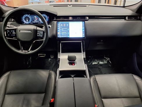 Used 2025 Land Rover Range Rover Velar Dynamic SE AWD/4WD image 16