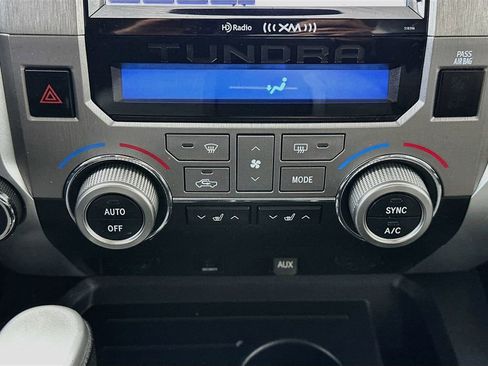 Used 2019 Toyota Tundra Limited w/ Limited Premium Package AWD/4WD image 18