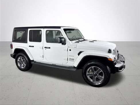 Used 2021 Jeep Wrangler Unlimited Sahara AWD/4WD image 4