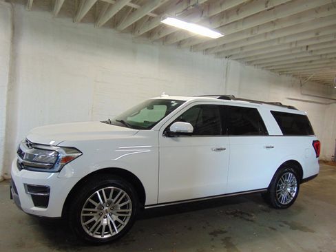 Used 2024 Ford Expedition Max Limited image 2