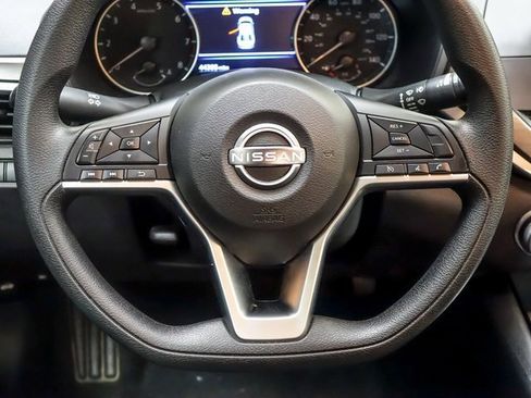 Used 2024 Nissan Altima 2.5 SV image 11