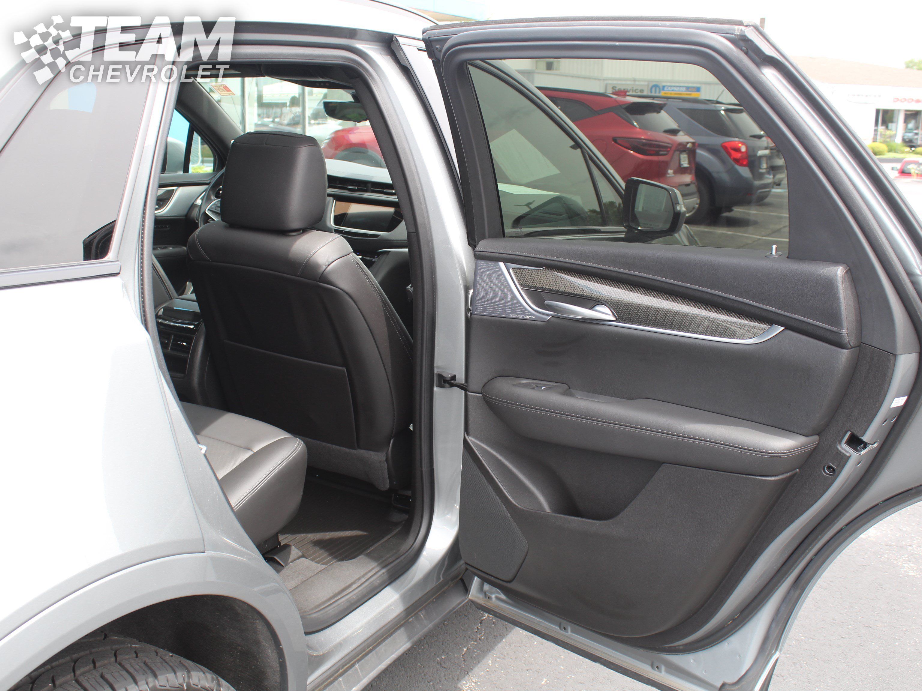 Used 2024 Cadillac XT5 Sportv w/ Technology Package AWD/4WD image 24