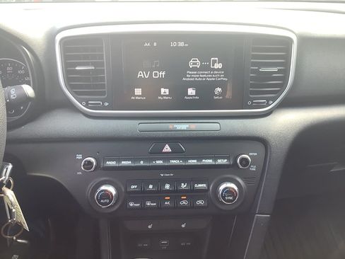 Used 2020 Kia Sportage LX w/ LX Popular Package AWD/4WD image 12