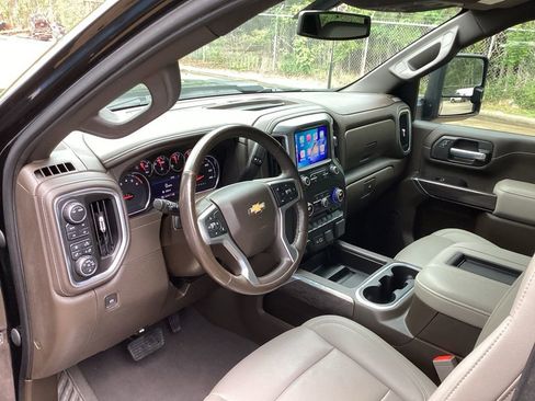 Used 2022 Chevrolet Silverado 2500 LTZ image 33