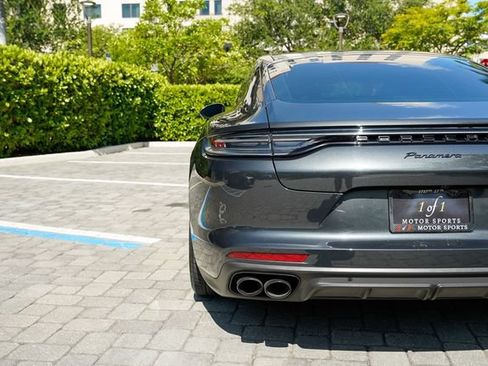 Used 2023 Porsche Panamera 4 Platinum Edition AWD/4WD image 24