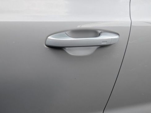 Used 2023 Kia Telluride SX FWD image 6