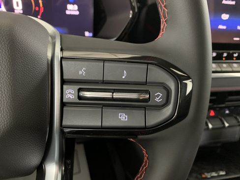 New 2025 Chevrolet Colorado Z71 w/ Technology Package image 23