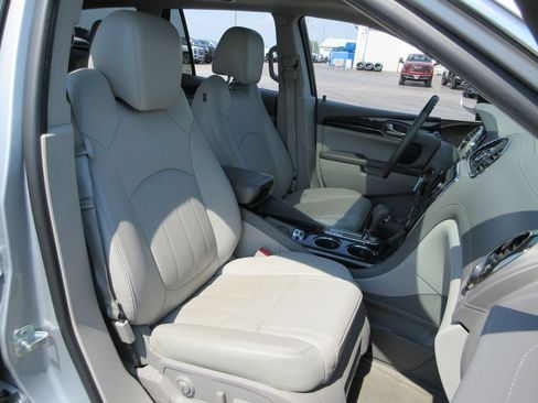 Certified 2017 Buick Enclave Leather FWD image 24