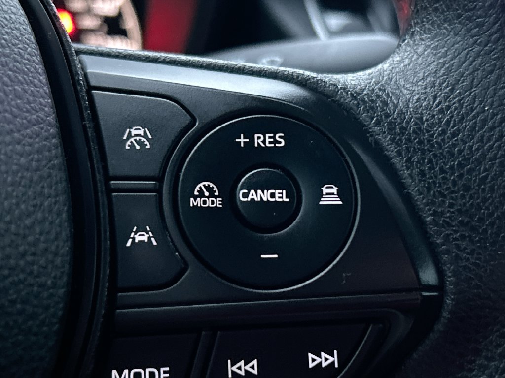 Used 2023 Toyota Corolla LE FWD image 17