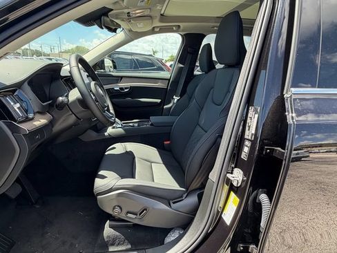 New 2026 Volvo XC90 B6 Plus w/ Protection Package Premier AWD/4WD image 13