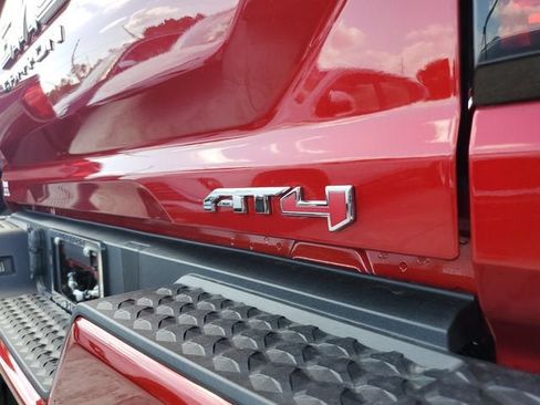 New 2026 GMC Canyon AT4 AWD/4WD image 8