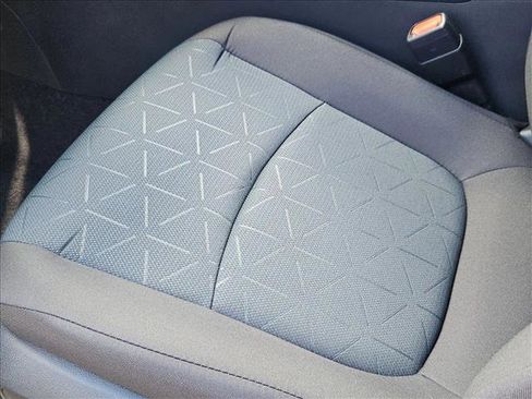 New 2025 Toyota RAV4 XLE w/ Convenience Package FWD image 4