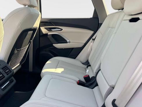 New 2025 Audi Q5 Premium image 13