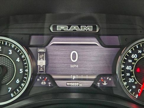 Used 2025 RAM 1500 Laramie w/ Sport Appearance Package AWD/4WD image 10