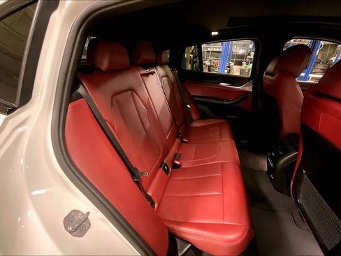 Certified 2023 BMW X4 xDrive30i w/ M Sport Package image 18