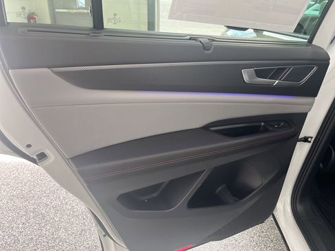 New 2026 Volkswagen Atlas Peak Edition AWD/4WD image 30