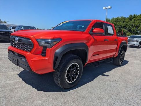 Used 2024 Toyota Tacoma TRD Off-Road AWD/4WD image 8