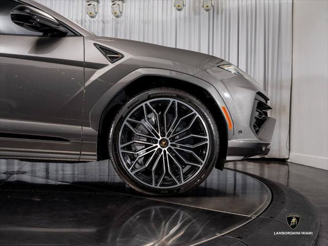 Used 2025 Lamborghini Urus S AWD/4WD image 17