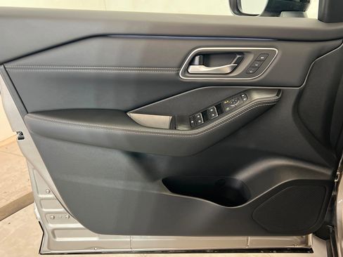 New 2026 Nissan Rogue Platinum w/ Tech Package image 14