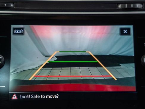 Used 2024 Volkswagen Tiguan SE R-Line image 42