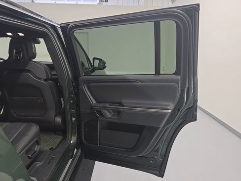 Used 2024 Rivian R1S Adventure AWD/4WD image 19