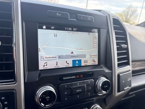 Used 2018 Ford F150 Lariat w/ Equipment Group 502A Luxury image 26