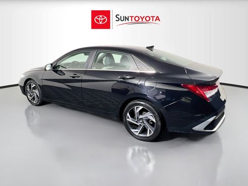 Used 2024 Hyundai Elantra Limited FWD image 6