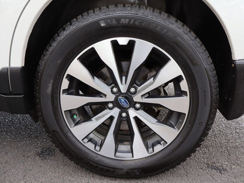 Used 2015 Subaru Outback 2.5i Limited image 43