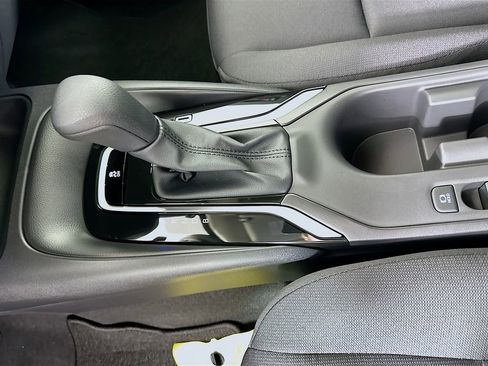 Used 2025 Toyota Corolla LE image 17