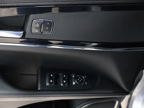 Used 2023 Lincoln Nautilus Reserve FWD image 11