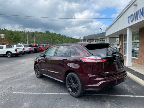 Certified 2024 Ford Edge ST-Line AWD/4WD image 7