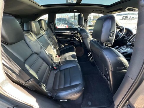 Used 2011 Porsche Cayenne S image 14