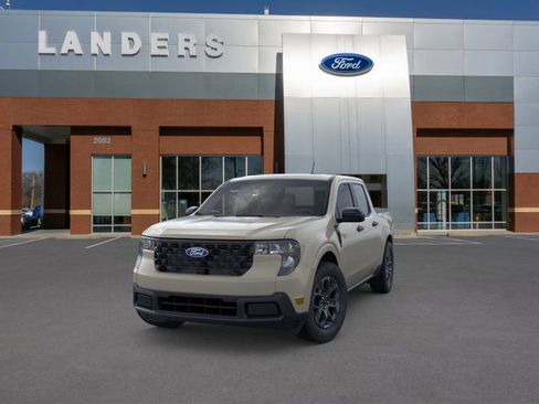 New 2025 Ford Maverick XLT w/ XLT Luxury Package image 2