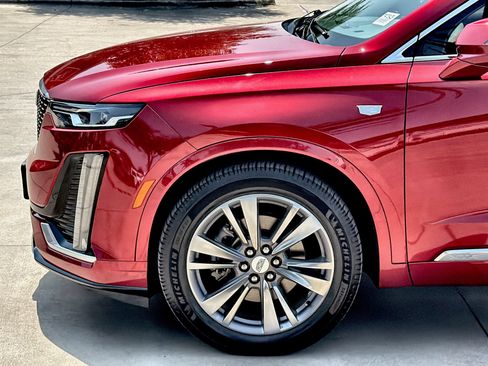 Used 2021 Cadillac XT6 Premium Luxury FWD image 10