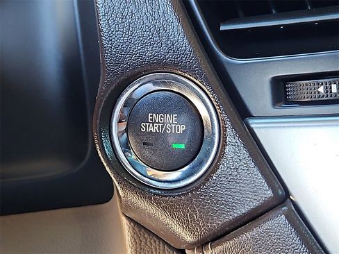 Used 2019 Chevrolet Tahoe LT w/ Luxury Package image 25